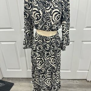 Elegant Black and Cream Floral Skirt